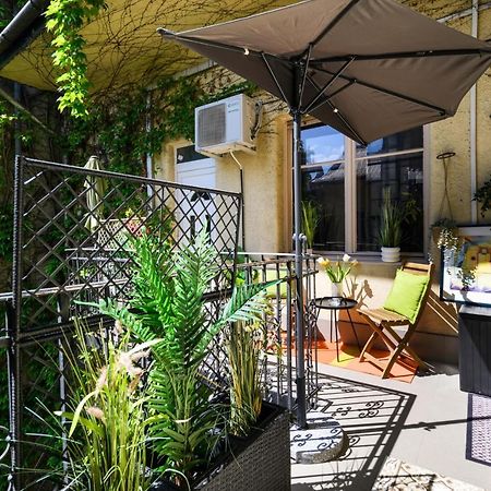 Margaret Apartment By The Danube Budapeste Exterior foto
