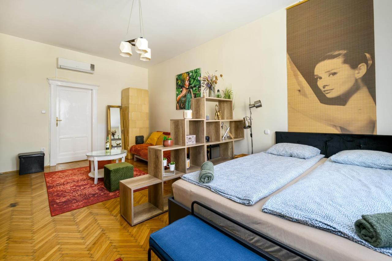 Margaret Apartment By The Danube Budapeste Exterior foto