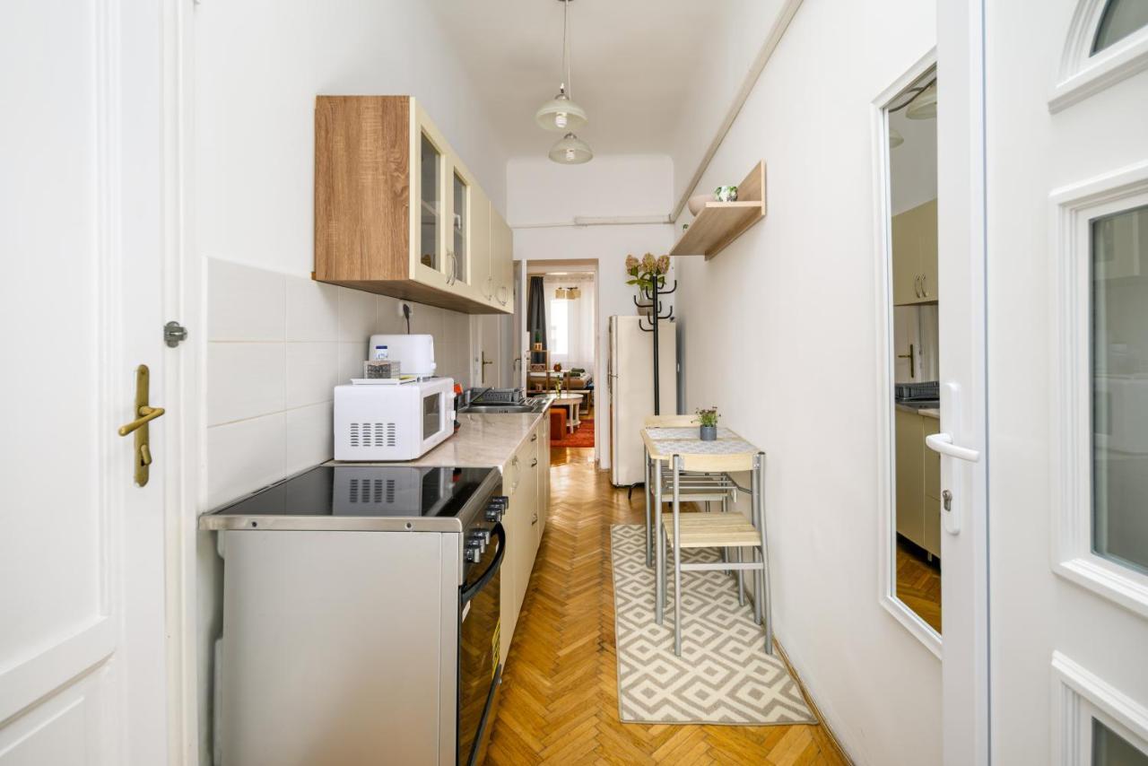 Margaret Apartment By The Danube Budapeste Exterior foto